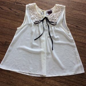🚚MOVING SALE 25% OFF: Lace Collar Bow Top
